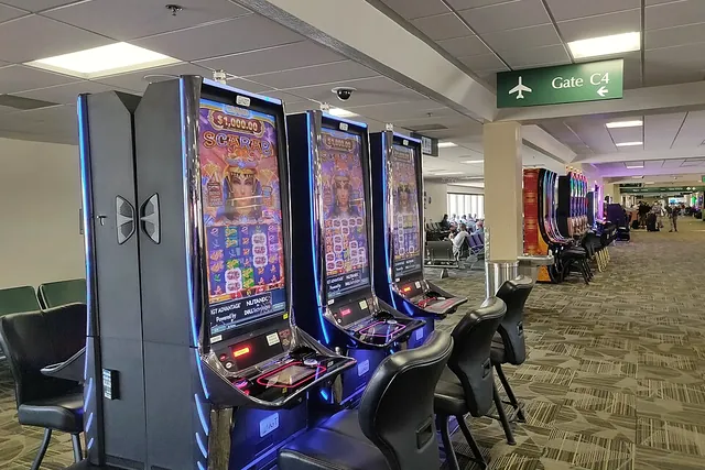 Postazioni di slot di ultima generazione con schermi verticali