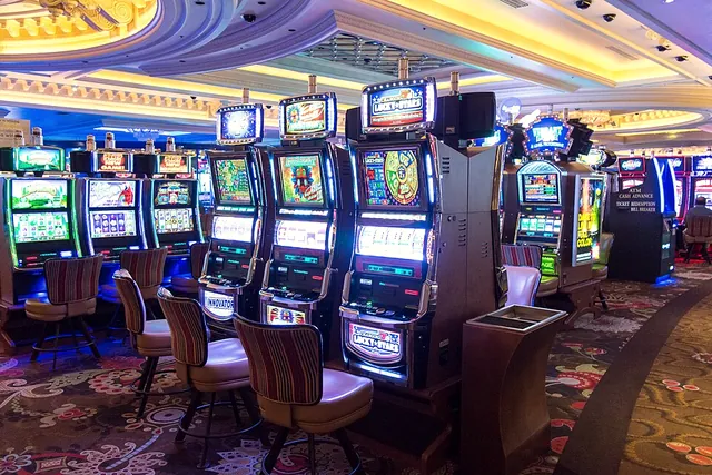 Isola di slot in una sala da gioco